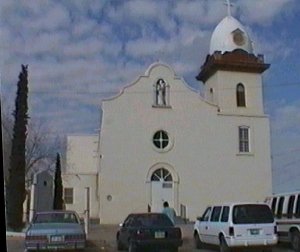 kyrka.jpg (15290 bytes)